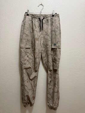 Esc. Camo Cargo Joggers